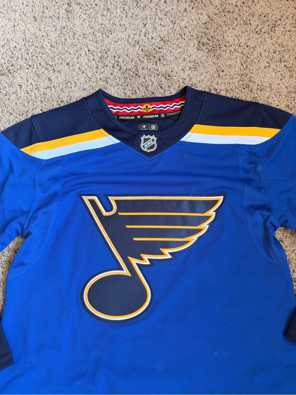 New Fanatics Premium Jersey St. Louis Blues Hockey NHL Size 46 New Without Tags